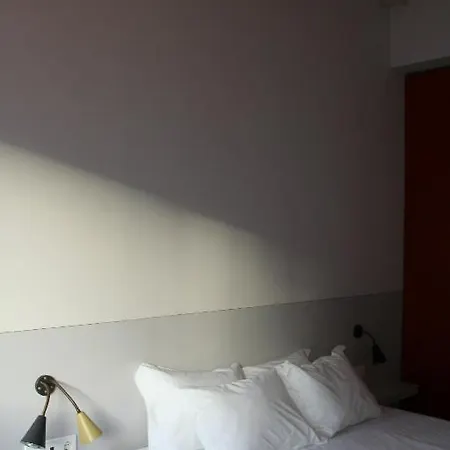 Apartamento 435 Almada Cosy Studio Oporto